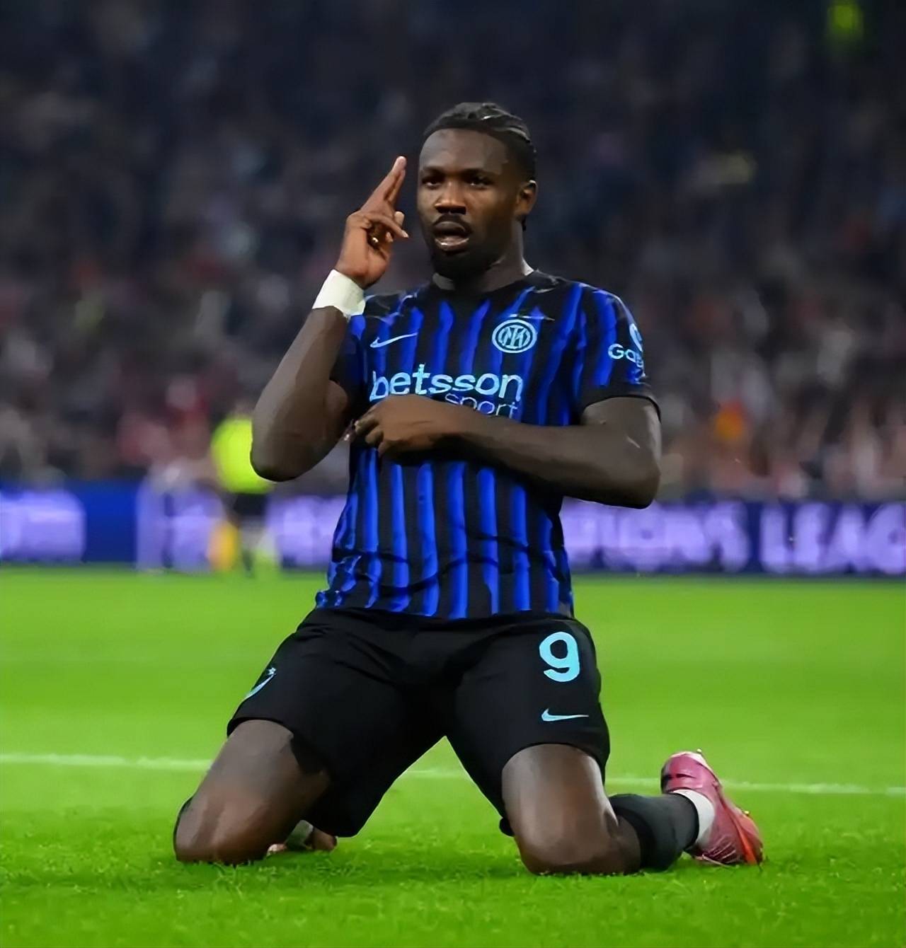 九游官网-关于国际米兰迎欧冠关键赛，转会期队长鼓劲，压力陡增，赛程密集仍需轮换的信息-九游官网